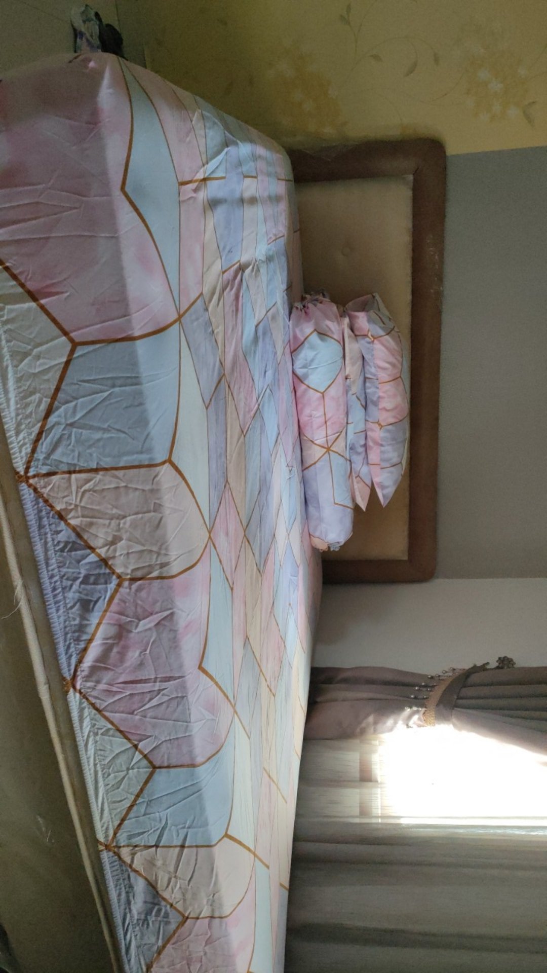 Sprei Motif Marble Maze