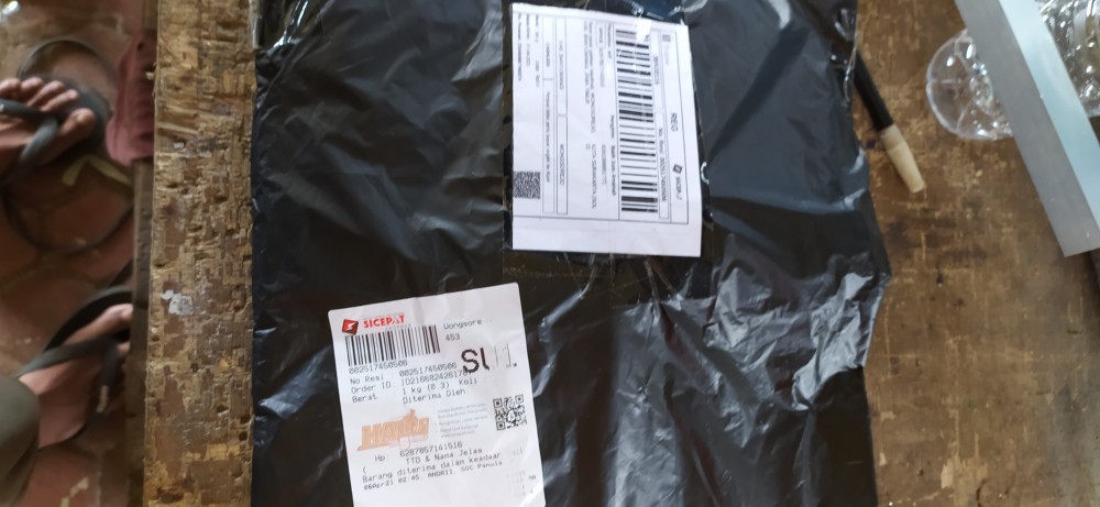 Batik Solo Kemeja Batik Pendek Peksi Maroon Raden Batiksoloamanah 135.000