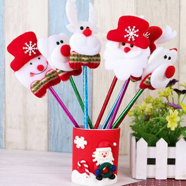 

Pen dengan hiasan natal st. Claus dan snowman