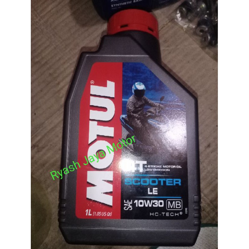 oli motul matic lee 800ml 10-30w for all matic honda/yamaha/suzuki/dll