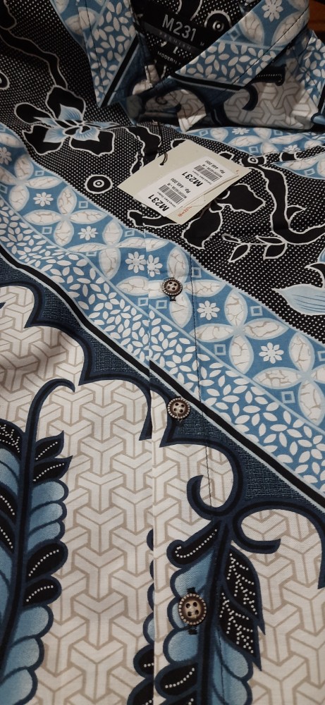 M231 Kemeja Pria Batik Panjang Biru 1623a