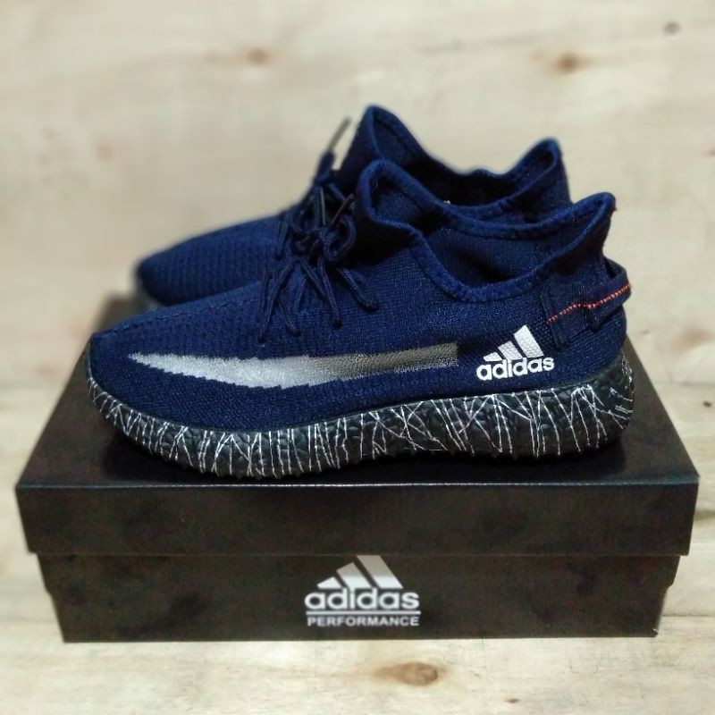 Sepatu pria fashion impor variasi tali