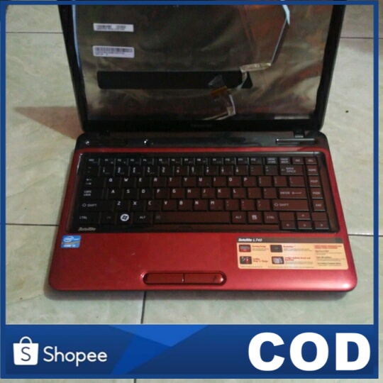 casing laptop notebook toshiba l745