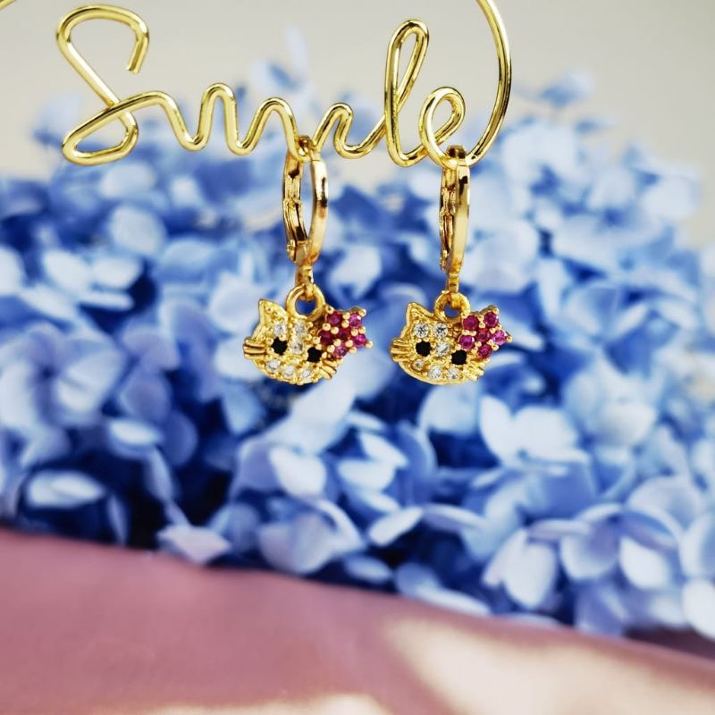 Anting Wanita Anak Motif Hello Kitty Permata Full Anti Karat Emas 18k