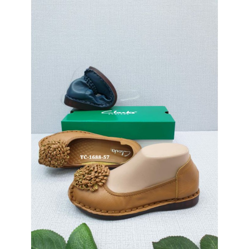 Clarks YC-1688-57 Marigold Flower Flat*