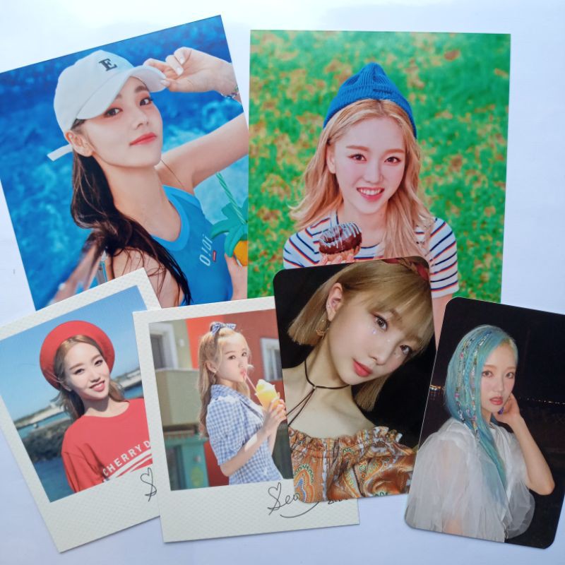 loona 12:00 photocard album, photoset sumpack, polaroid cz yeojin gowon jinsoul