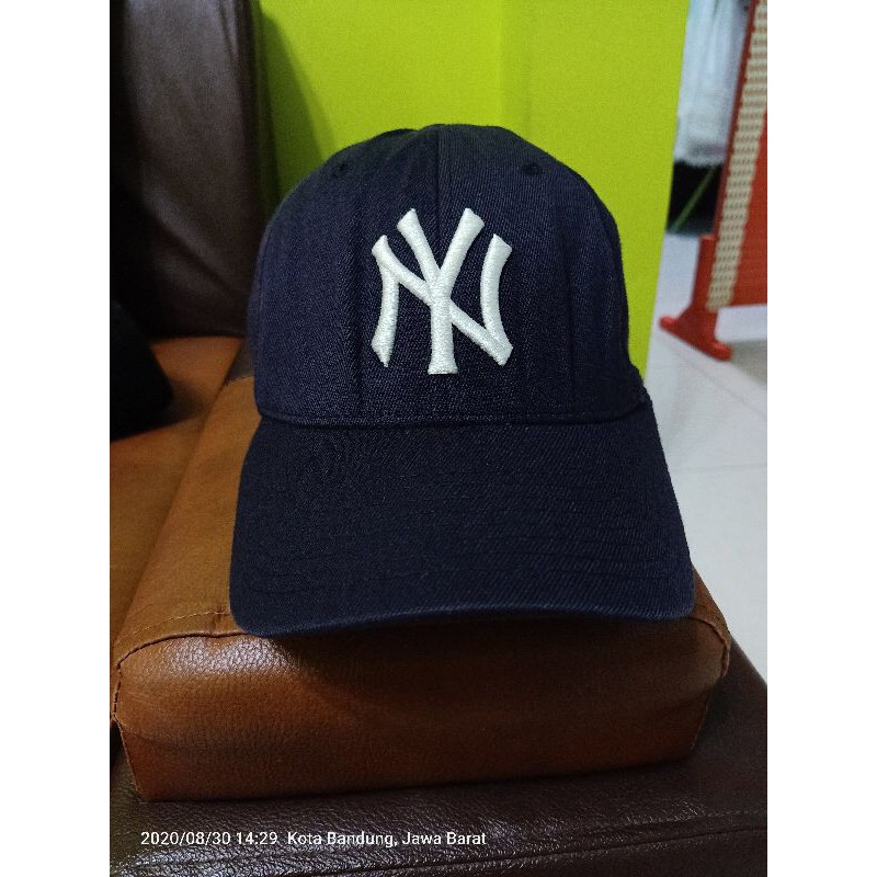 topi NY MLB second THRIFT PRELOVED