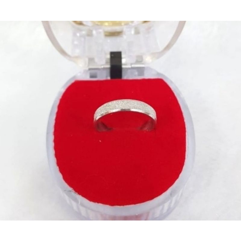 Cincin emas putih 750%