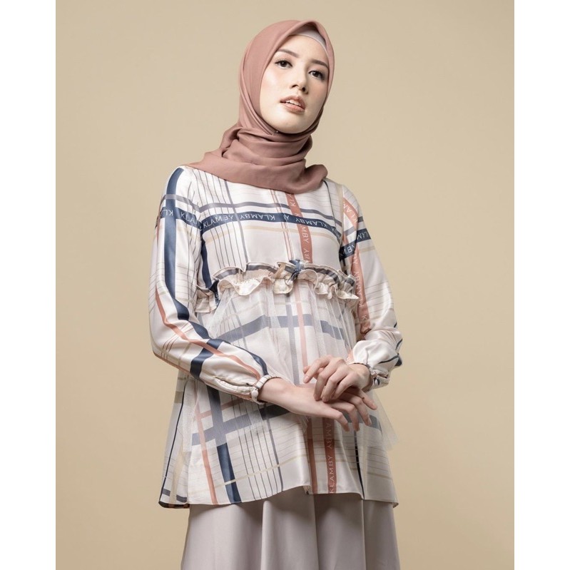 Ananta Blouse Wearing Klamby