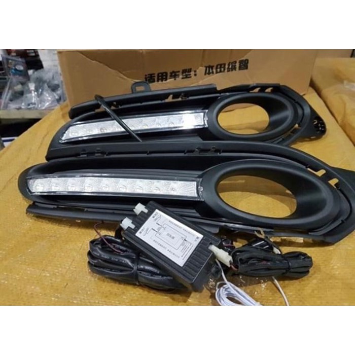 DRL Oem mobil Honda  HRV 9 Led dengan lampu sign