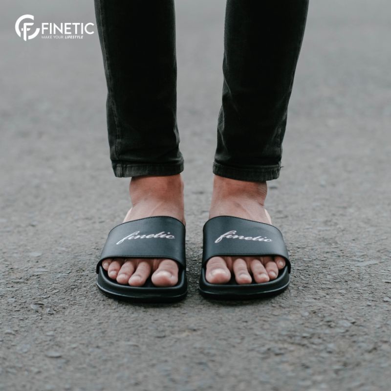 Finetic Sandal Slop Finetic Z 12 Slide Slip on Ringan Anti Licin-2
