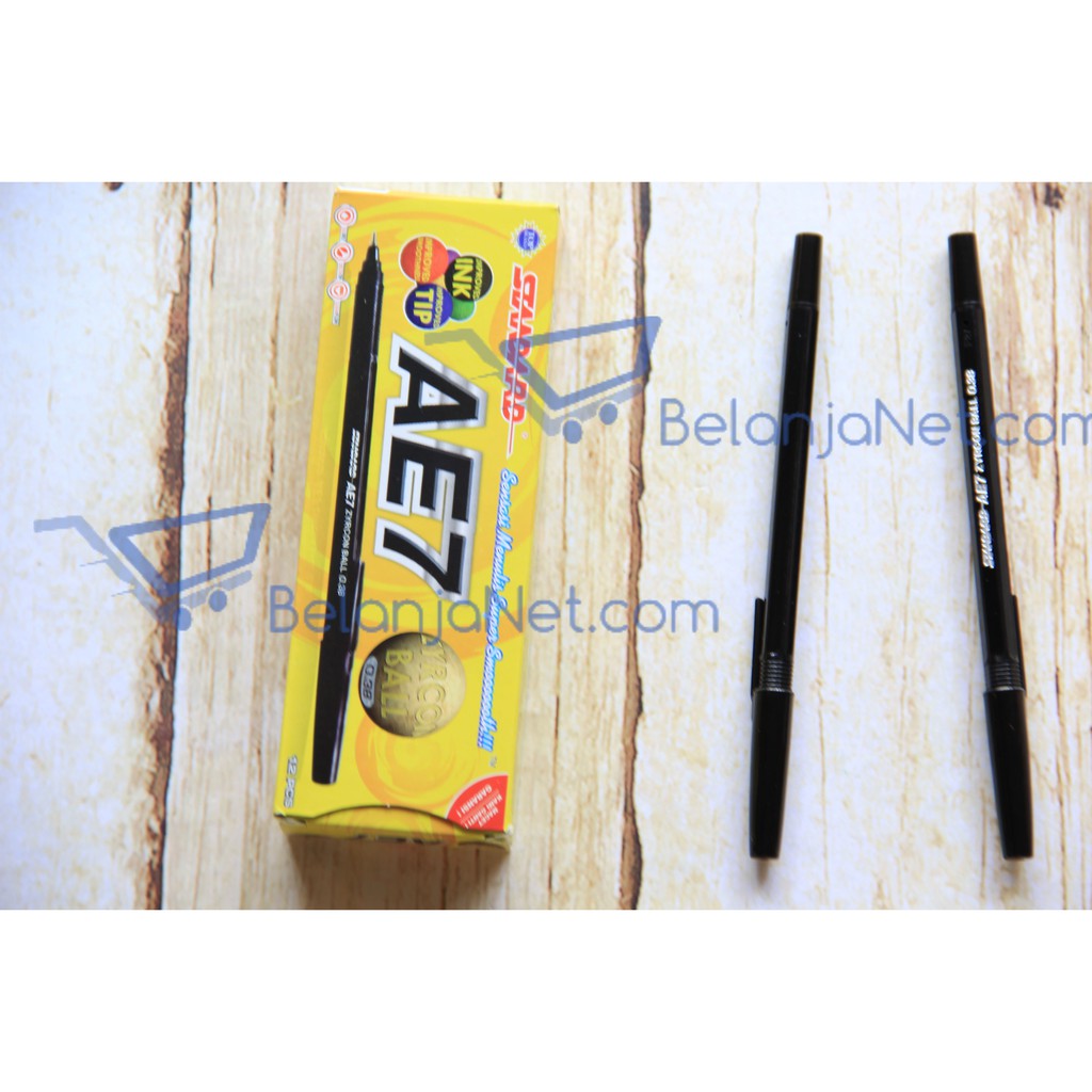 

Pen Standard AE7 0.5 mm [1 LUSIN] HITAM/BIRU/MERAH
