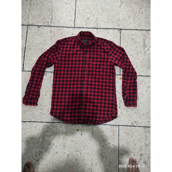 KEMEJA FLANEL TBJ NEARBY