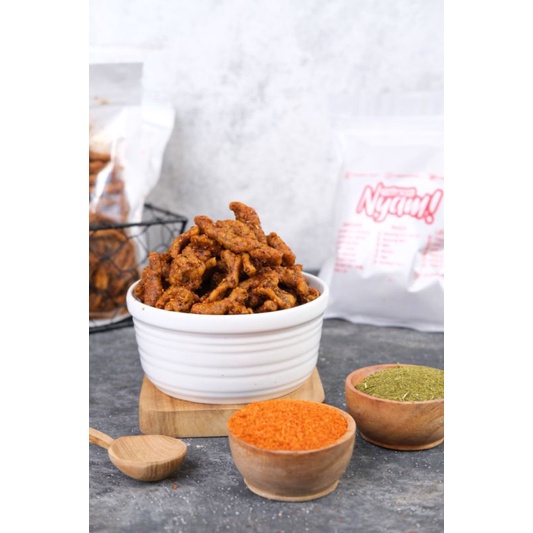 

Makaroni Nyam! Cemilan Usus Ayam Plastik
