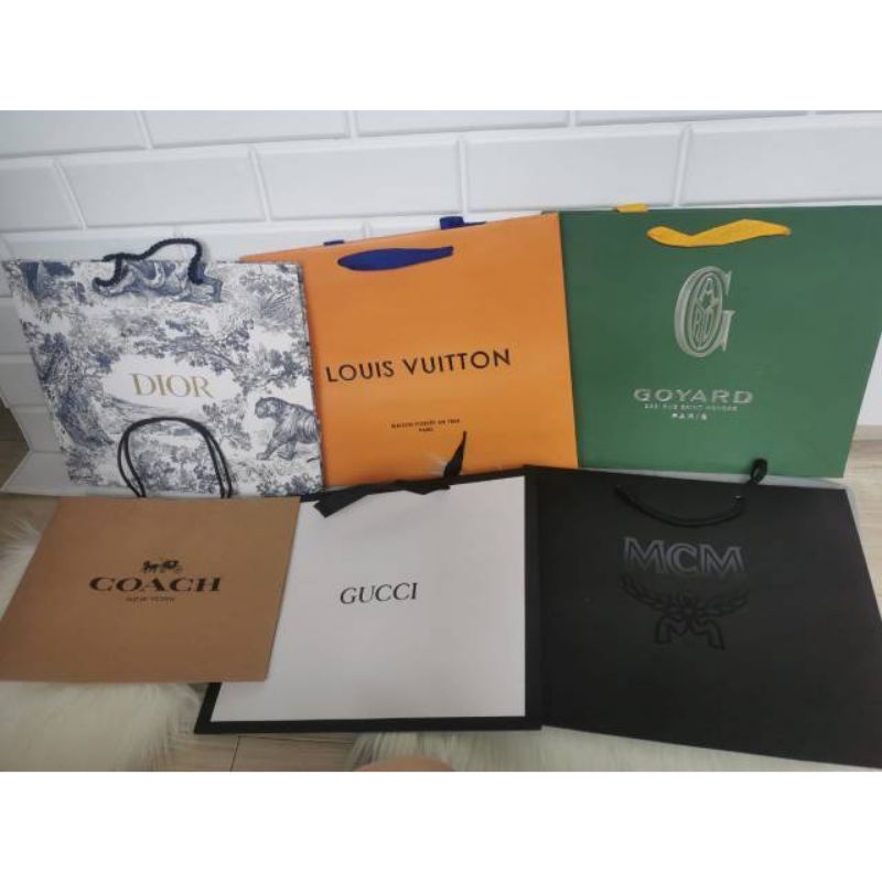 

aneka paperbag branded