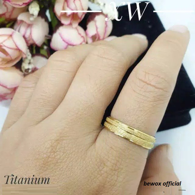 terlaris!! !cincin titaniun cincin pasir garis anti karat anti luntur selamanya (harga satuan)