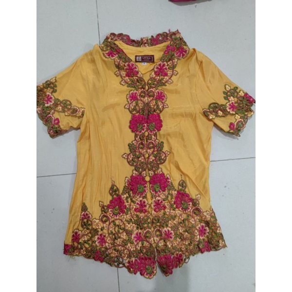 Preloved Kebaya Bordir