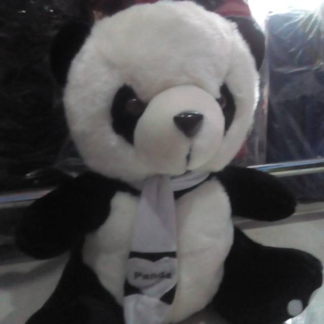 Boneka panda besar