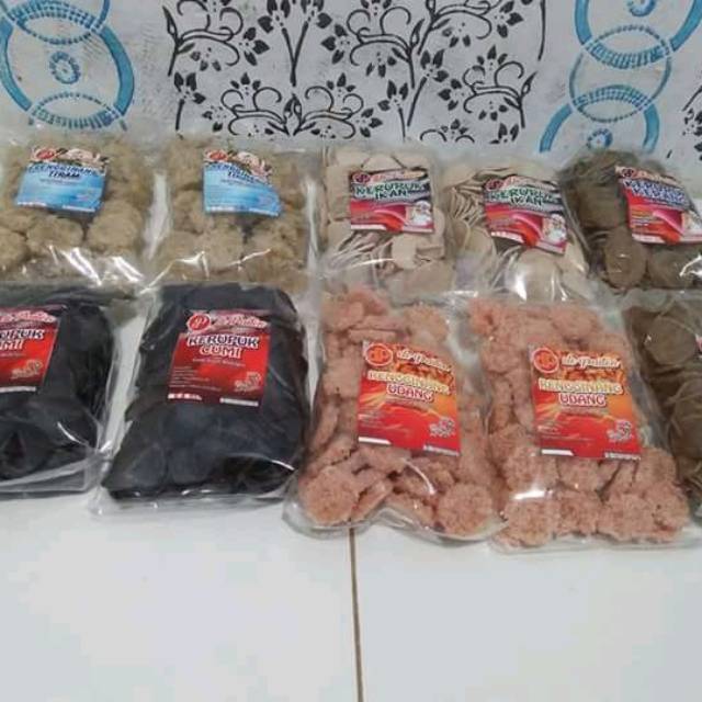 

Krupuk cumi,ikan,kerang n rengginang