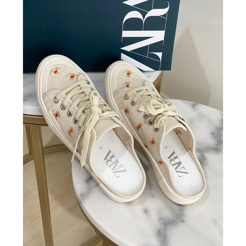 SEPATU SNEAKERS WANITA / SEPATU SLIP ON / SEPATU ZARA / SEPATU WANITA / SEPATU BRANDED IMPORT ORI ZR