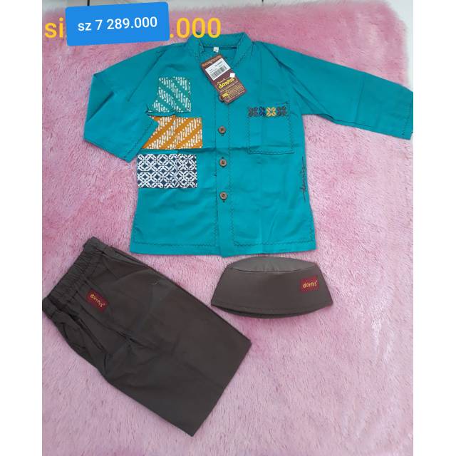 Koko anak Dannis batik biru