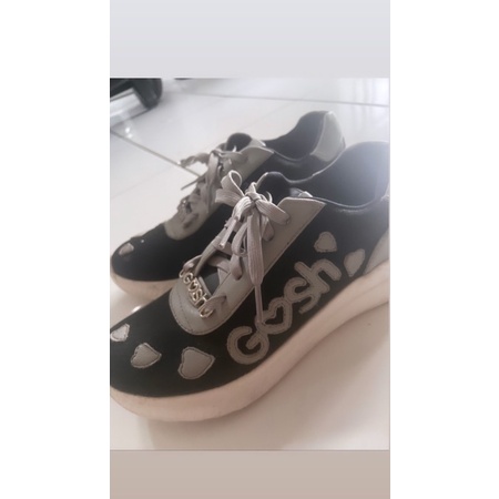PL Sepatu GOSH