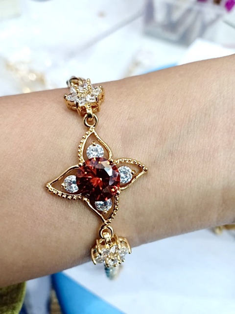 Gelang tangan wanita gelang permata diamond gelang relplikq berlian