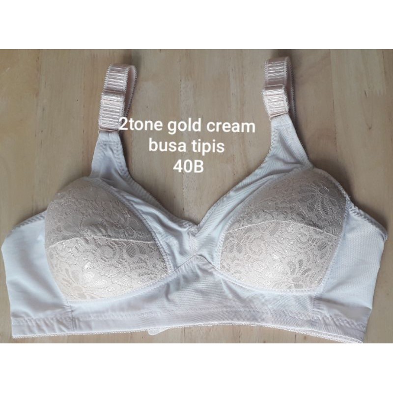 Bra Pabrikan Triumph Size 40B 2tone gold cream
limited Stock