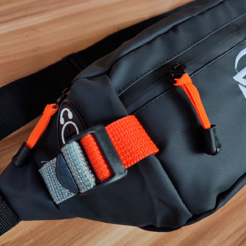 TAS SELEMPANG PINGGANG PRIA ANTI AIR DISTRO BAHAN PREMIUM / WAISTBAG D2C