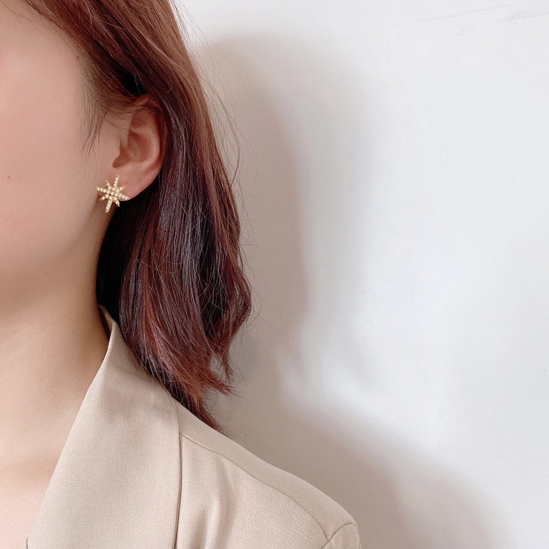 Anting Stud Desain Bintang Aksen Mutiara Bahan S925 silver needle Untuk Wanita