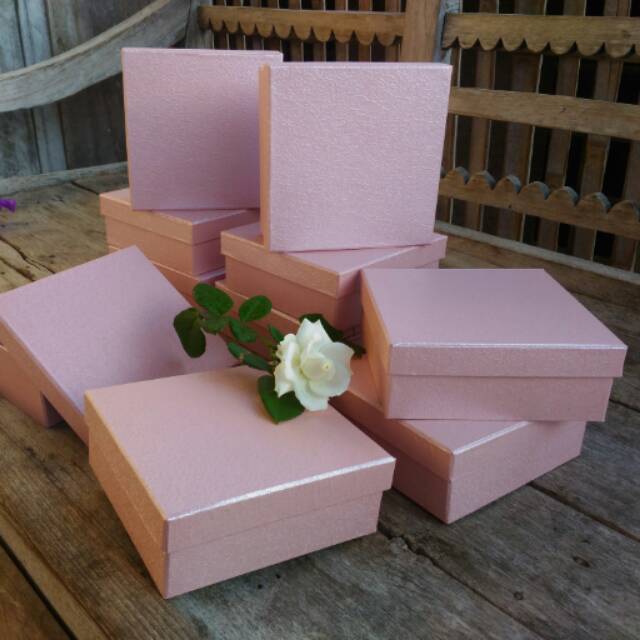 BOX HIJAB EXCLUSIVE (10pc)