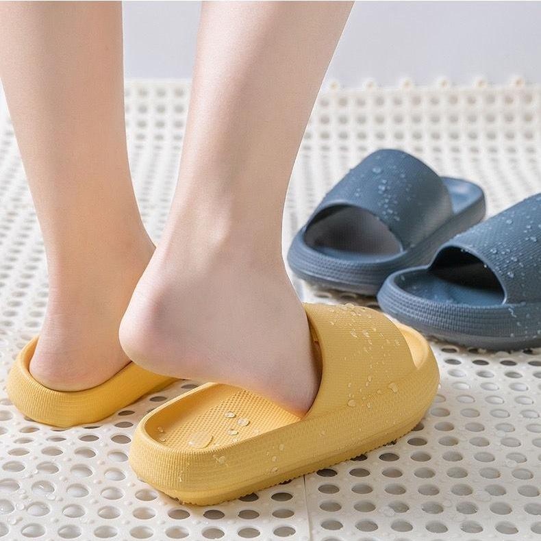 Sanlie Sandal Rumahan Anti Slip Murah / Sandal Pantai dan Hotel Eva Musim Panas Sol Tebal Empuk Unisex V08