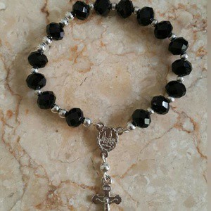 GELANG ROSARIO KRISTAL HITAM