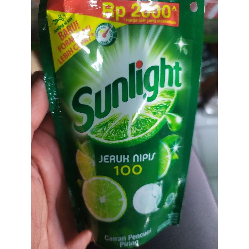 Sabun cuci piring sunlight