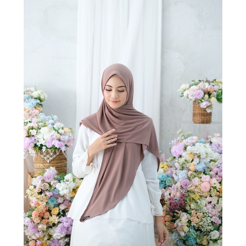 Izzy Square Instant - Albata Hijab-Izzy Hazelnut