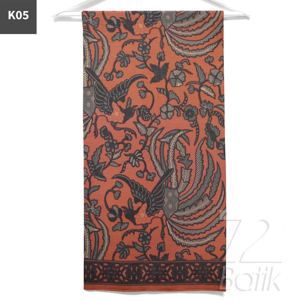 KAIN BATIK PREMIUM Bahan Katun Motif Phoenix Warna Cream 721681 Cap 72 Jarik Jarit Samping Kebat Panjang Batik Katun Modern Premium Bahan Seragam Batik Pernikahan Kantor Keluarga Murah Kamen Jadi Batik Bali Lembaran