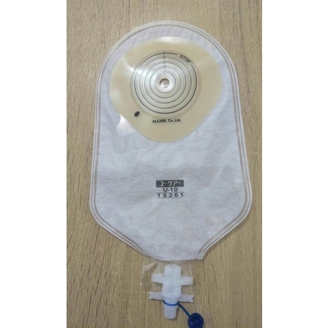 urostomy bag / kantong urostomi