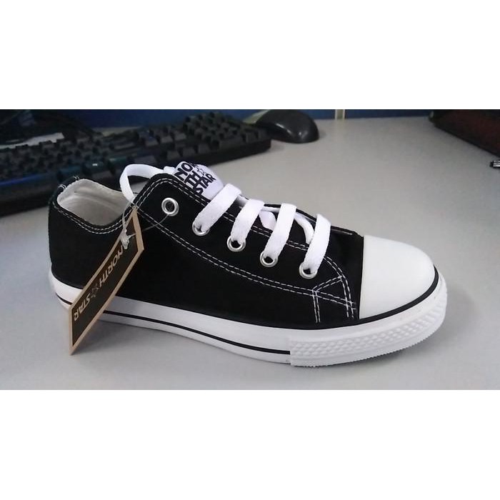 Sepatu Bata North Star