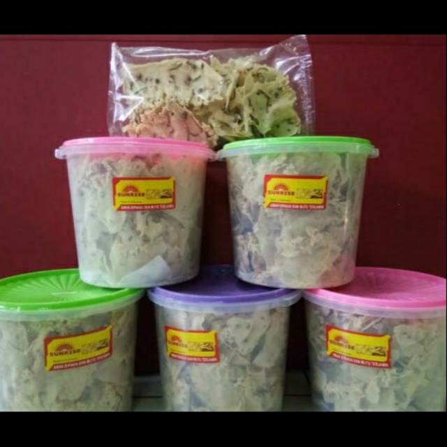 

Peyek rasa kampung dari @peyek_mommy