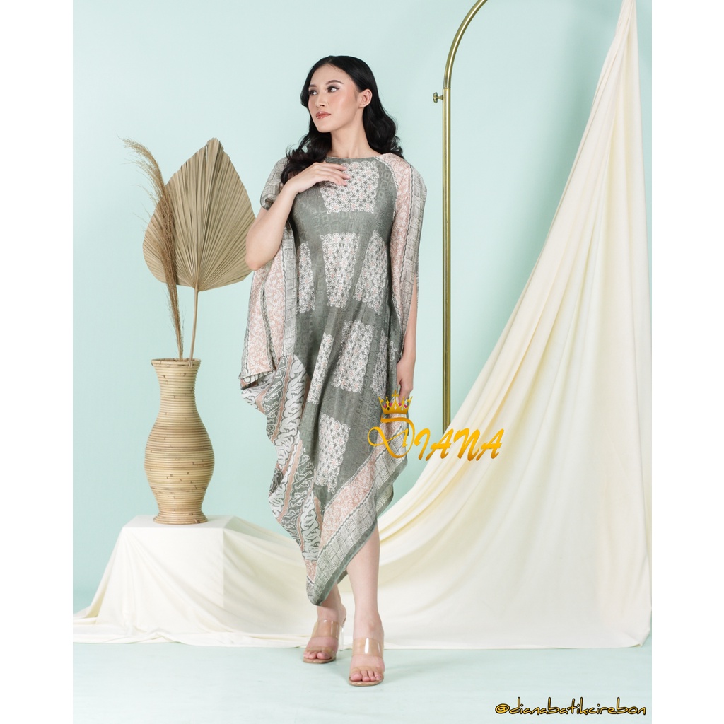 DRESS PARI by Diana Batik