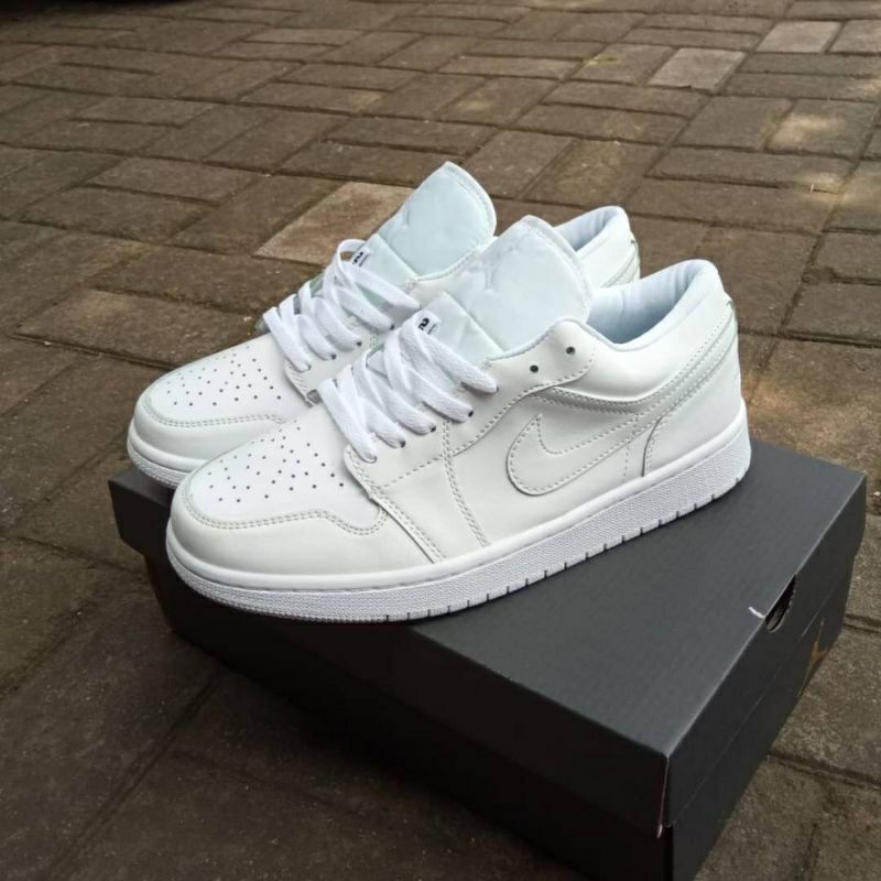 NIKE AIR JORDAN 1 LOW FULL WHITE 100% ORIGINAL