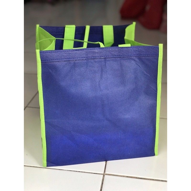 

goodie bag kotak box 25×25/ tas spunbond blue jinjing kotak/ souvenir hampers