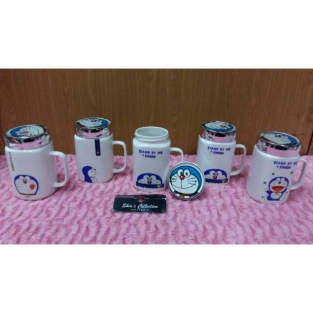 Cangkir mug kotak keramik doraemon