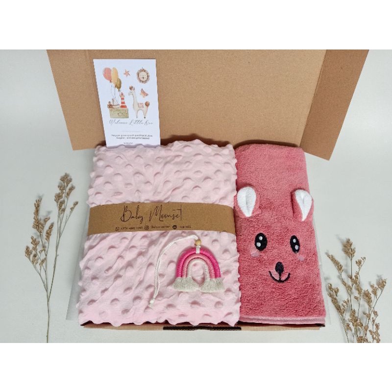 hampers bayi kado bayi selimut anak set premium selimut bayi jumper bayi sepatu bayi kacamata bayi handuk bayi by baby moonset