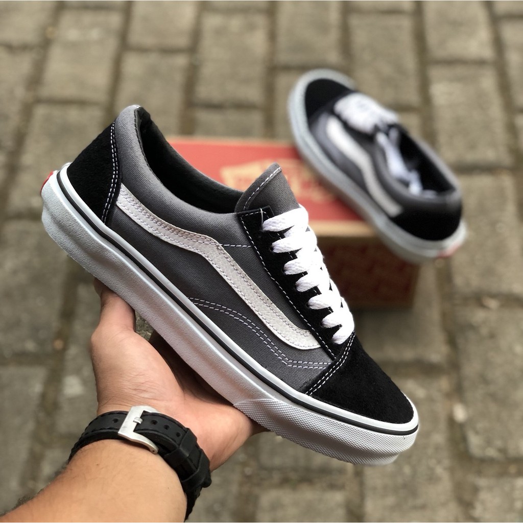 vans grey black