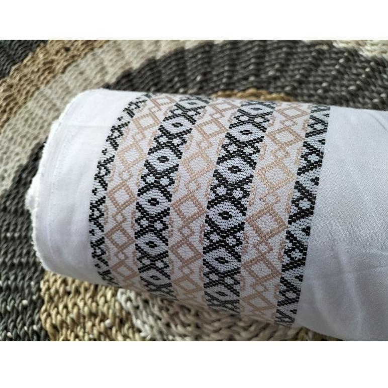 putih bersih || kain katun madinah motif bordir sama sisi || kain katun madinah motif || kain katun 