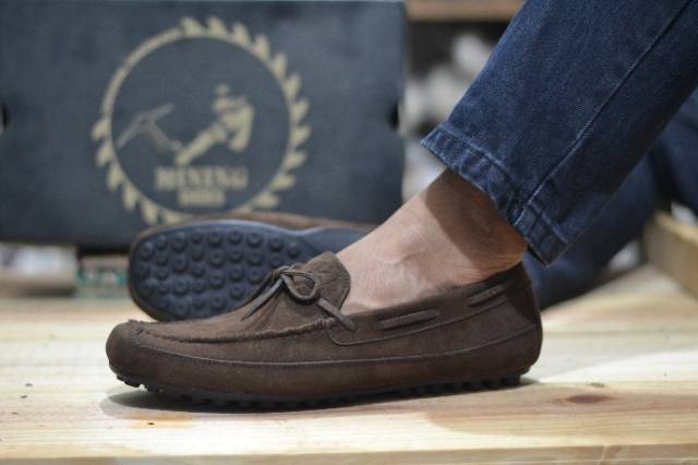 Sepatu cowok pria laki cowo fashion terbaru slop slip on santai dan nyaman mewah elegan formal 39-43