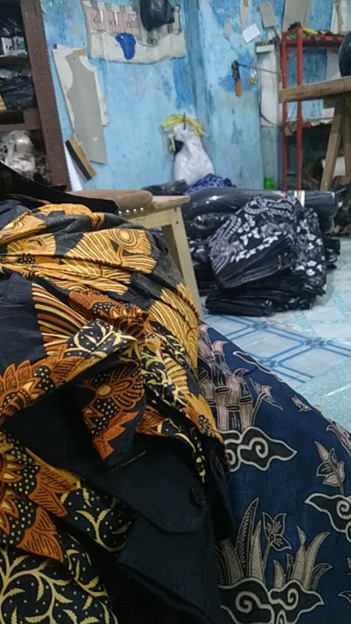 Kemeja Batik Pria Lengan Panjang Size M L Xl Xxl  Bswart Batik Hrb026