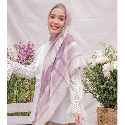 Rachel Scarf by Wearing Klamby