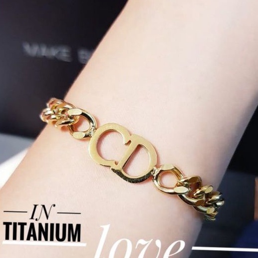 TiTanium gelang wanita AT1